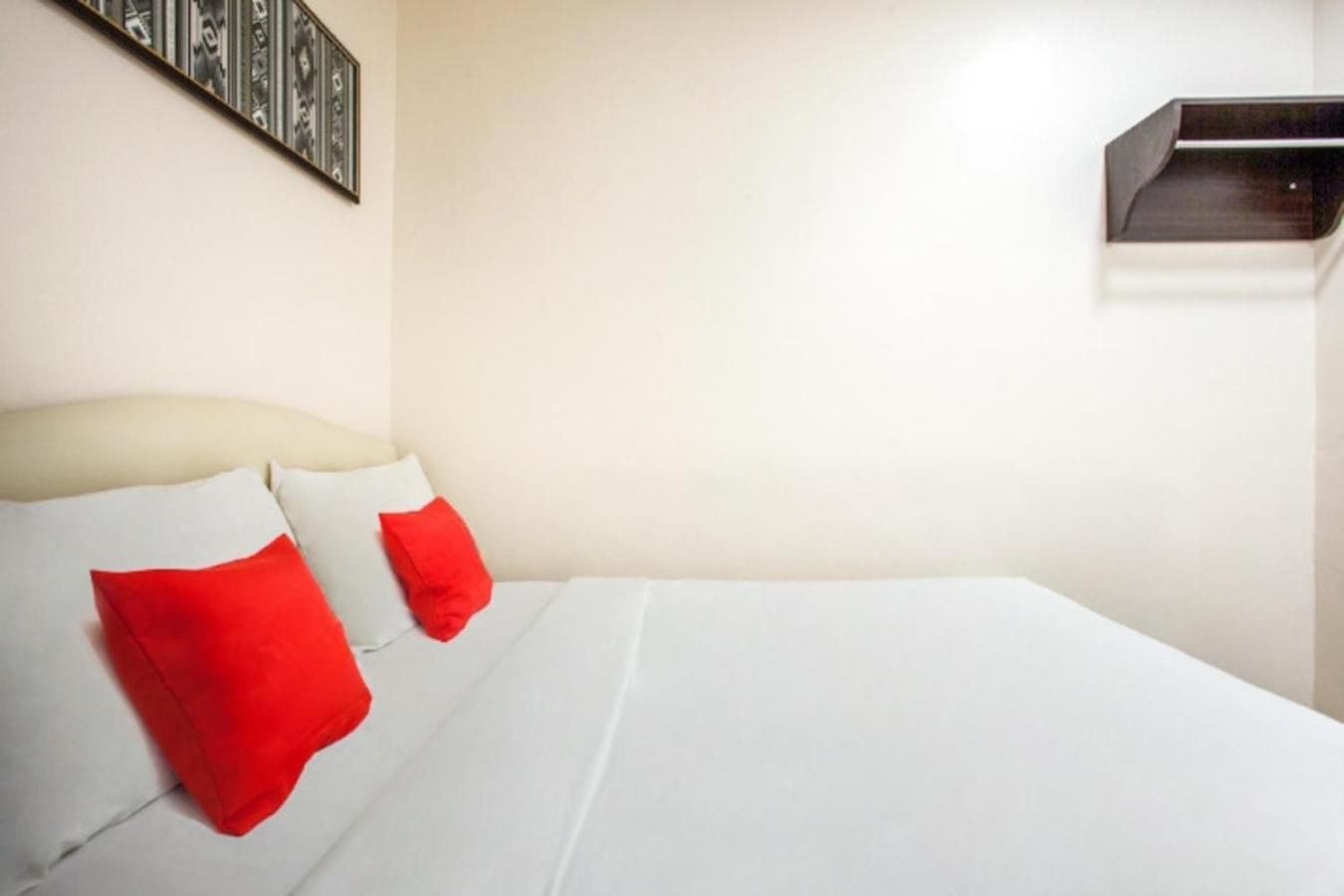 Sam Hotel Sitiawan Exterior photo